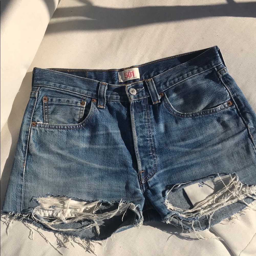 Vintage Levi’s size 32 denim shorts